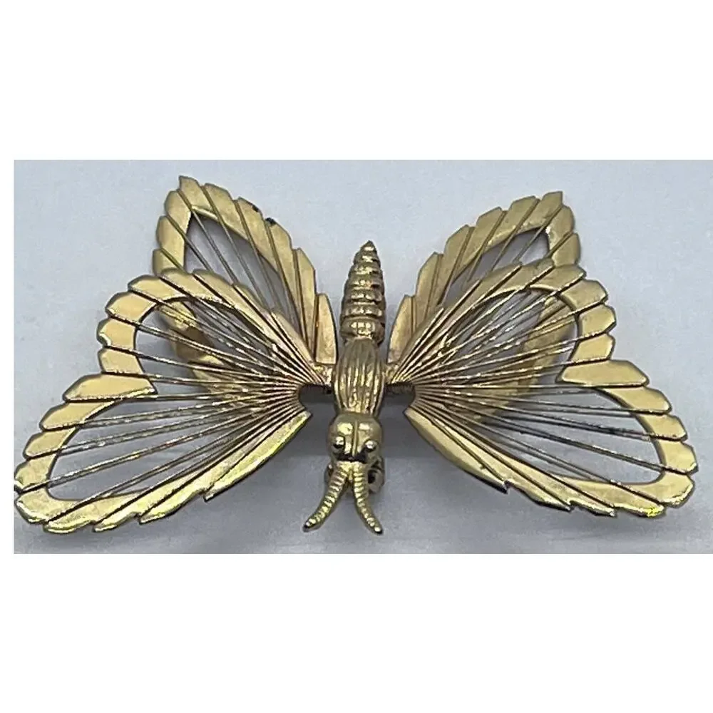 Vintage Monet Gold Tone Open Wire Work Wings Butterfly Pin Brooch